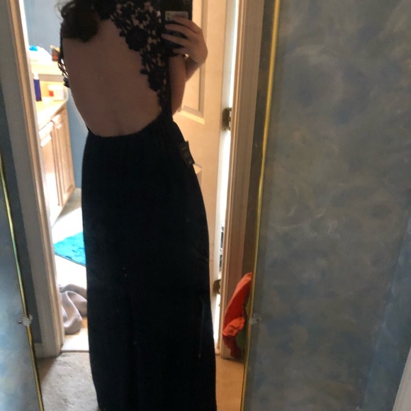 Navy blue floral Lacey dress - Picture 2 of 3